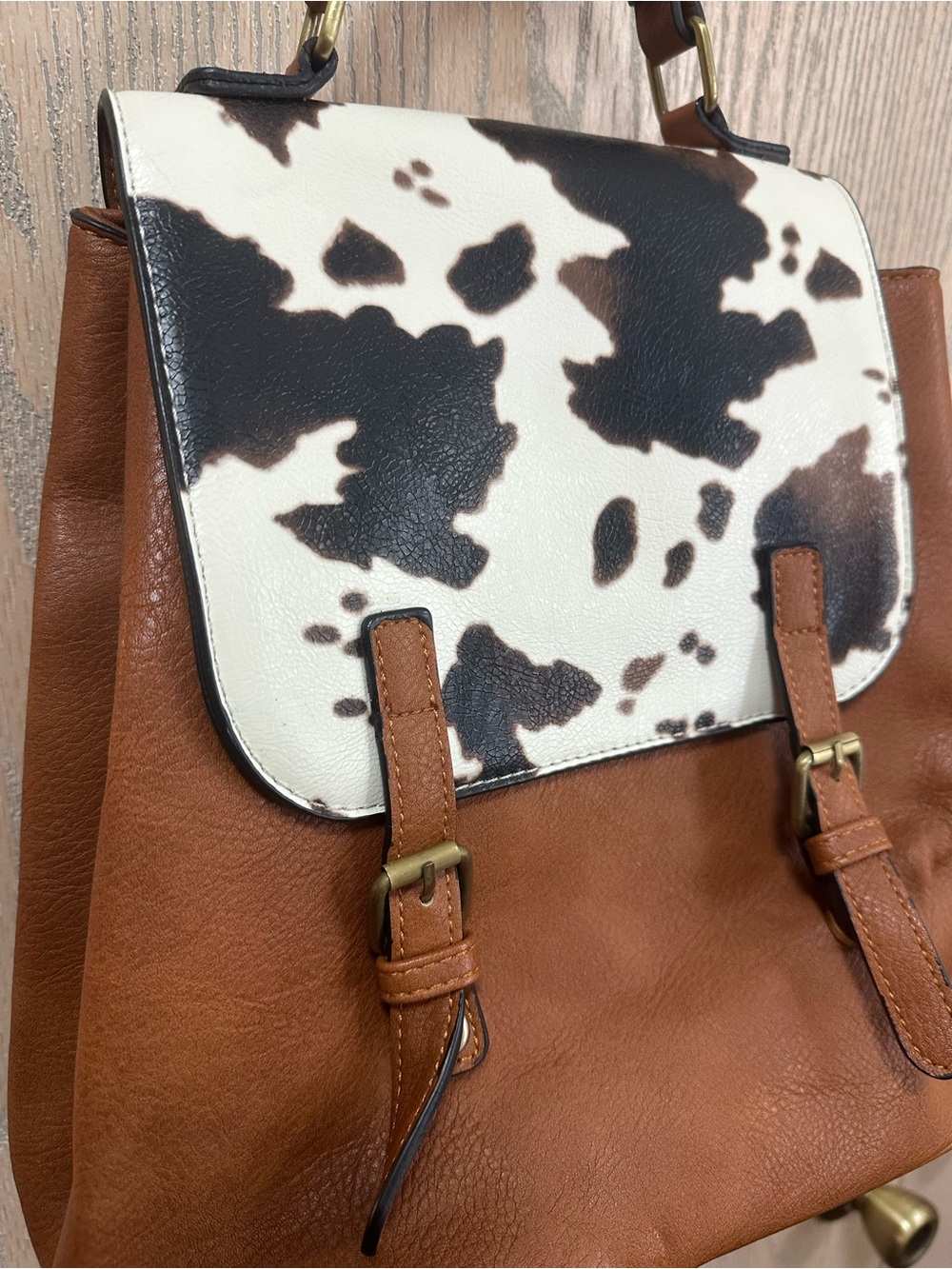 Jen & Co Brooks Convertible Cow Print Faux Leather Backpack - Picture 3 of 12